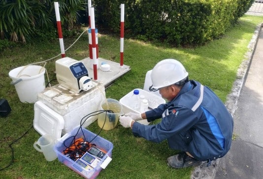 การเก็บตัวอย่างน้ำใต้ดิน